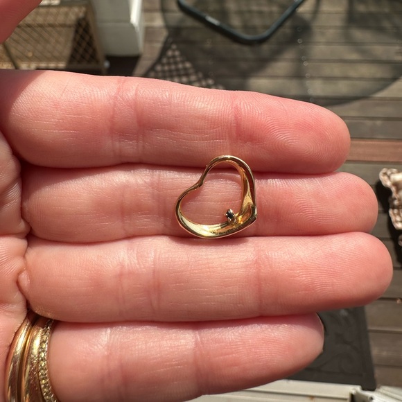 14K gold open heart charm - Picture 6 of 6
